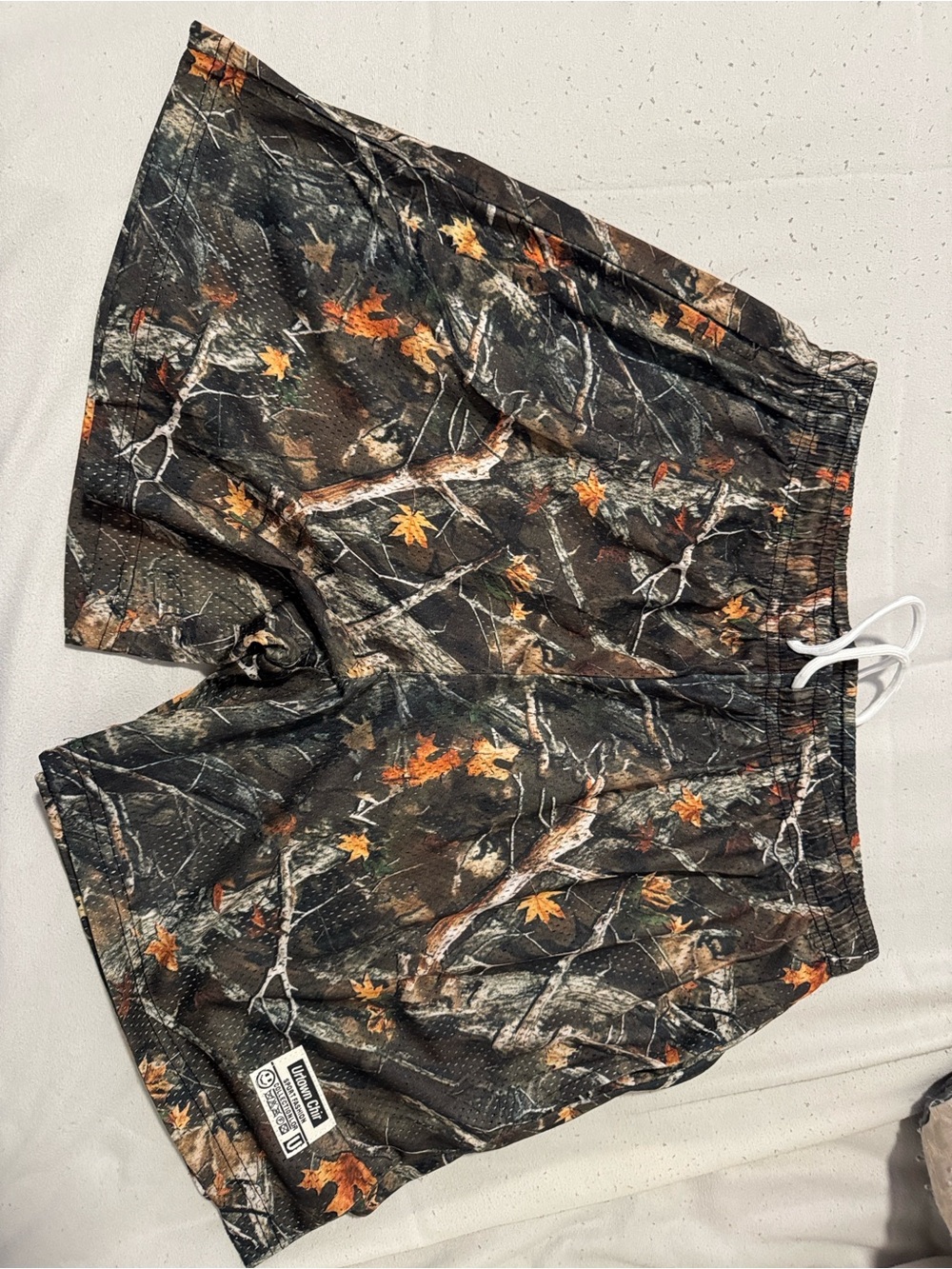 Camo Leaf Print Athletic Shorts with Drawstring
